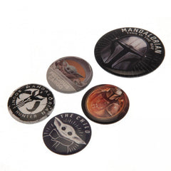https://imageoffloads.taylorsmerchandise.com/wp-content/uploads/174264-Star-Wars-The-Mandalorian-Button-Badge-Set-1.jpg