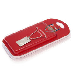 https://imageoffloads.taylorsmerchandise.com/wp-content/uploads/23655-Arsenal-FC-Silver-Plated-Dog-Tag-Chain-2.jpg