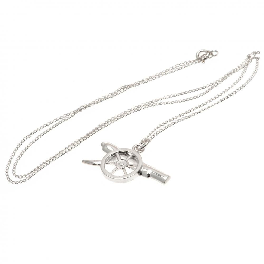 https://imageoffloads.taylorsmerchandise.com/wp-content/uploads/3947-Arsenal-FC-Sterling-Silver-Pendant-Chain-GN-1.jpg