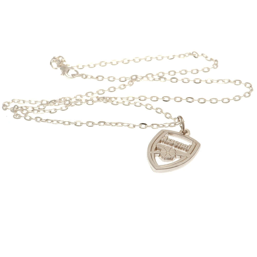 Arsenal FC Silver Plated Boxed Pendant CR LKT Sport Silver plated pendant and necklaceFeaturing an Arsenal crest pendant on a chain necklaceWith a lobster claspOfficial licensed productNecklace approx 50cm (20 inches)Pendant approx 20mm x 17mm Pendants