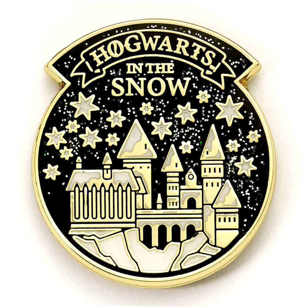 Harry Potter Hogwarts Winter Greetings Card with Badge LKT Sport Entertainment>Movies>Harry Potter Greeting Cards