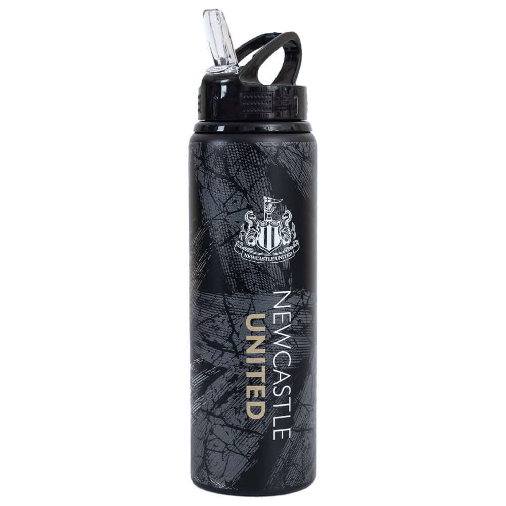 Newcastle United FC HD Printed Aluminium Drinks Bottle LKT Sport Textured HD printed aluminium drinks bottleFeaturing the Newcastle crest and text in white and goldCanteen quench cap with a closable drinking spoutOfficial licensed productApprox 750ml (25o