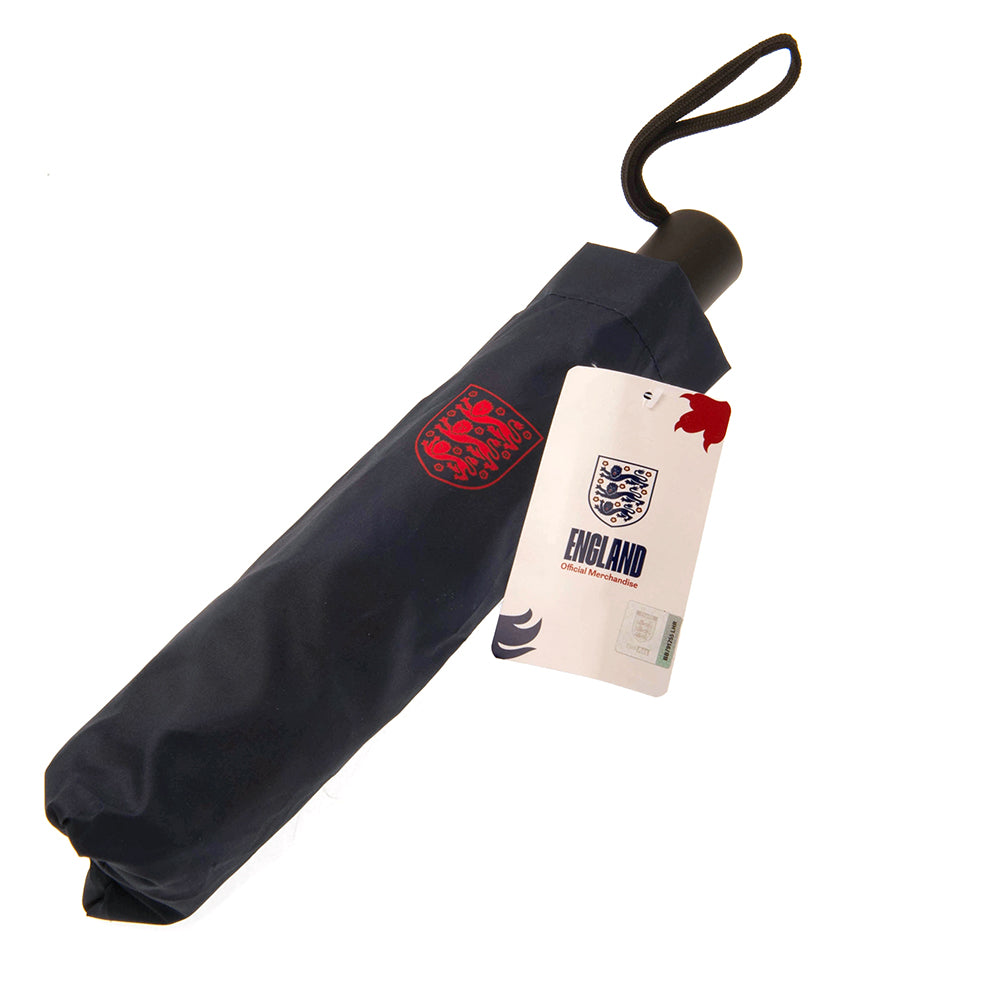 https://imageoffloads.taylorsmerchandise.com/wp-content/uploads/TM-00518-England-FA-Automatic-Umbrella-3.jpg
