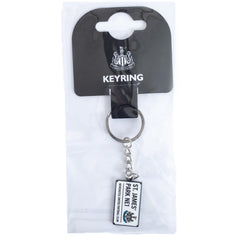 https://imageoffloads.taylorsmerchandise.com/wp-content/uploads/TM-04155-Newcastle-United-FC-Street-Sign-Keyring-2.jpg