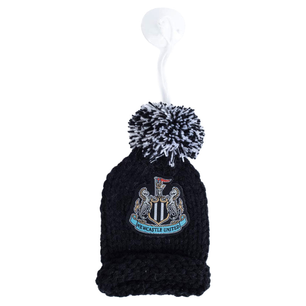 https://imageoffloads.taylorsmerchandise.com/wp-content/uploads/TM-04212-Newcastle-United-FC-Hanging-Bobble-Hat.jpg