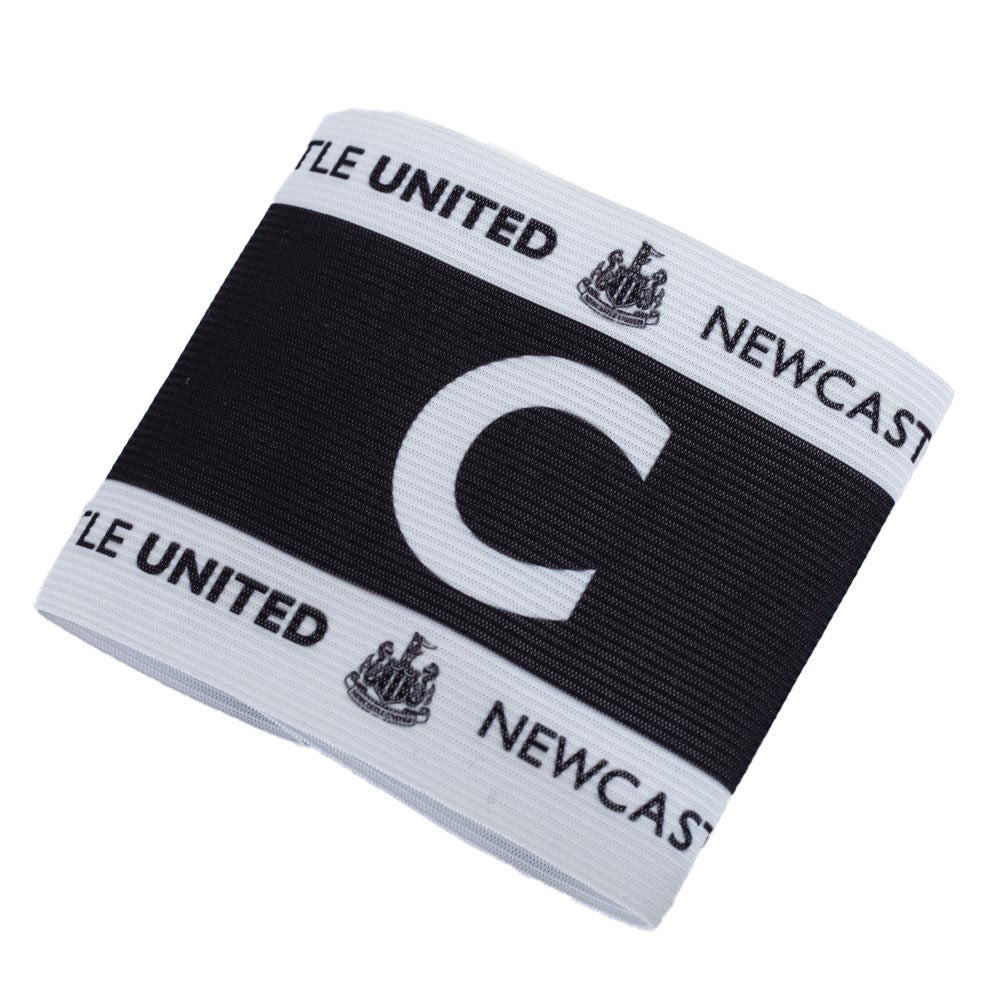 https://imageoffloads.taylorsmerchandise.com/wp-content/uploads/TM-04482-Newcastle-United-FC-Accessories-Set-2.jpg