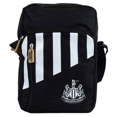 https://imageoffloads.taylorsmerchandise.com/wp-content/uploads/TM-04514-Newcastle-United-FC-Stripe-Shoulder-Bag.jpg