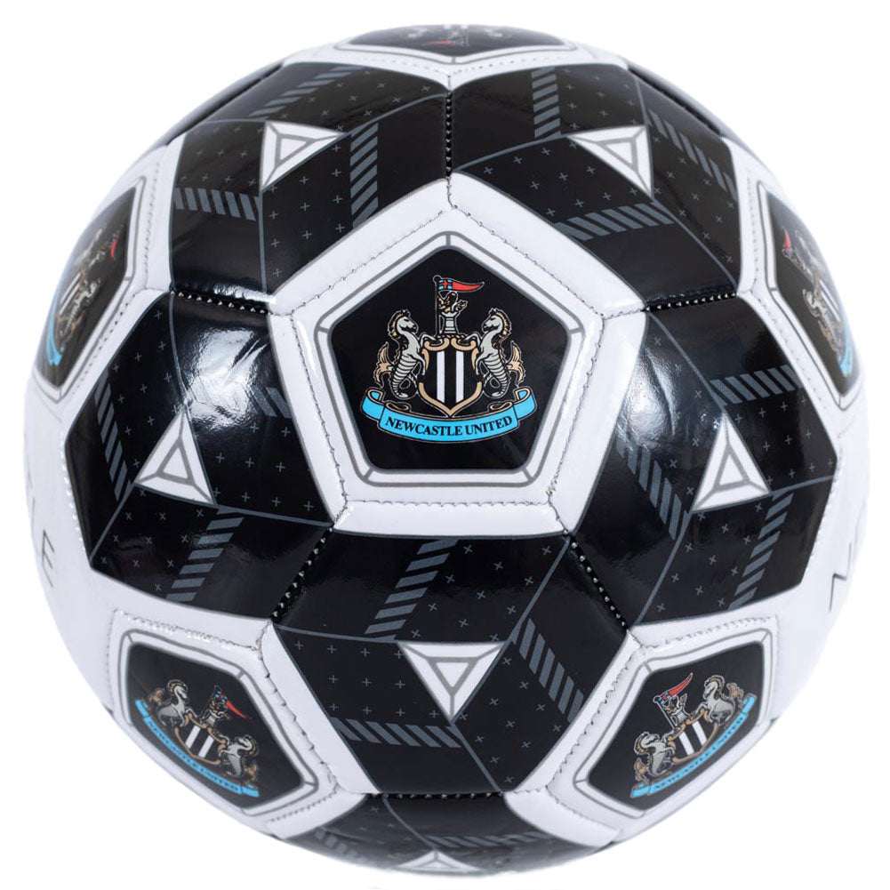 https://imageoffloads.taylorsmerchandise.com/wp-content/uploads/TM-04572-Newcastle-United-FC-Hex-Size-3-Football-1.jpg