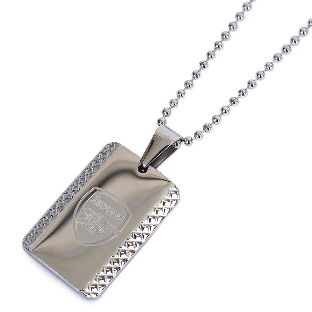 https://imageoffloads.taylorsmerchandise.com/wp-content/uploads/TM-05106-Arsenal-FC-Patterned-Dog-Tag-Chain.jpg