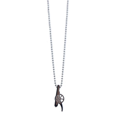 https://imageoffloads.taylorsmerchandise.com/wp-content/uploads/TM-05113-Arsenal-FC-Stainless-Steel-Cannon-Pendant-Chain-1.jpg