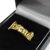 https://imageoffloads.taylorsmerchandise.com/wp-content/uploads/TM-06436-Arsenal-FC-18ct-Gold-Plated-on-Silver-Text-Ring.jpg