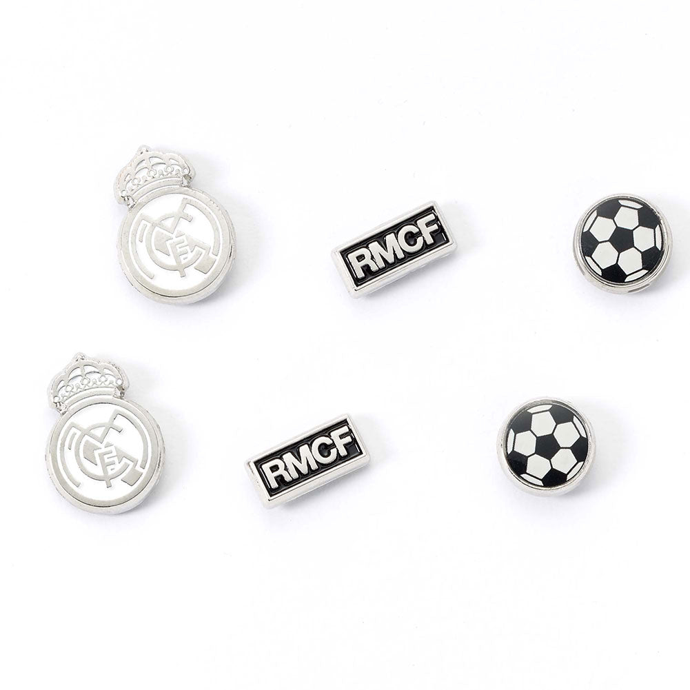 https://imageoffloads.taylorsmerchandise.com/wp-content/uploads/TM-06858-Real-Madrid-FC-Stud-Earring-Set-1.jpg