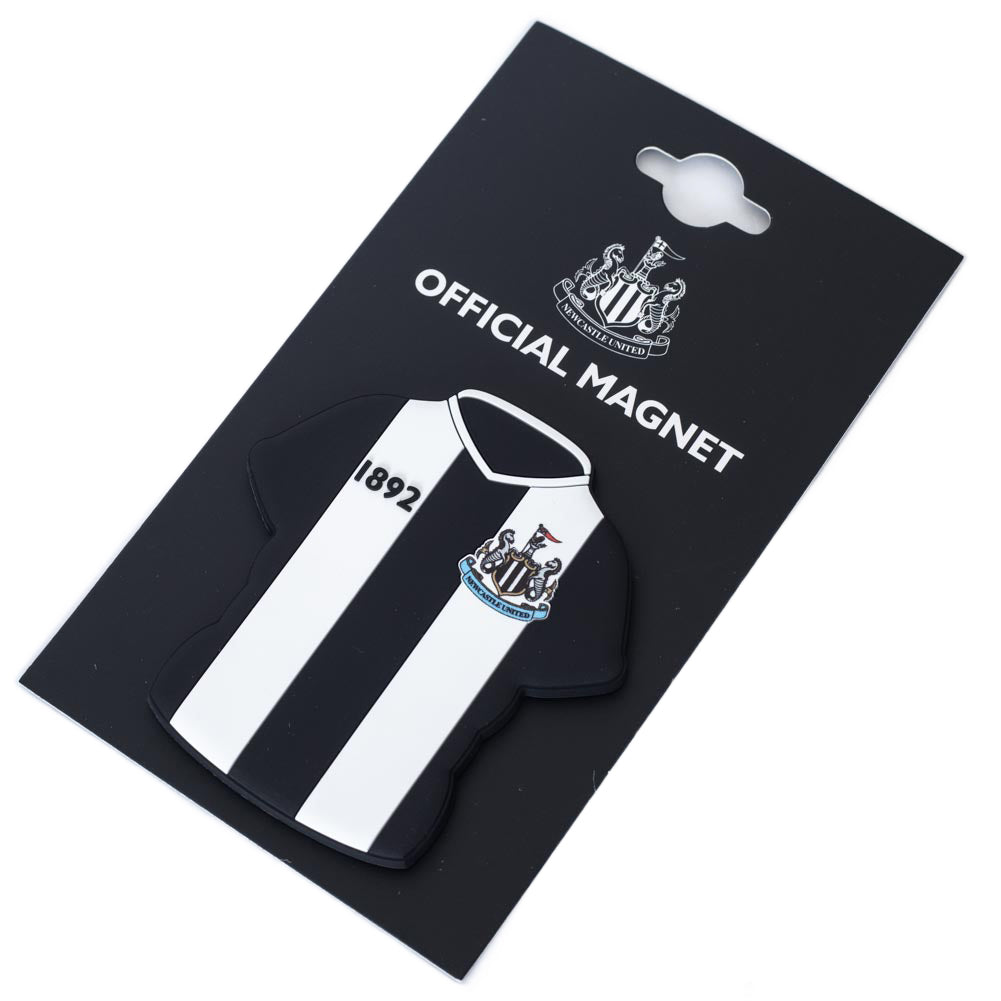 https://imageoffloads.taylorsmerchandise.com/wp-content/uploads/TM-07402-Newcastle-United-FC-PVC-Home-Kit-Fridge-Magnet-2.jpg