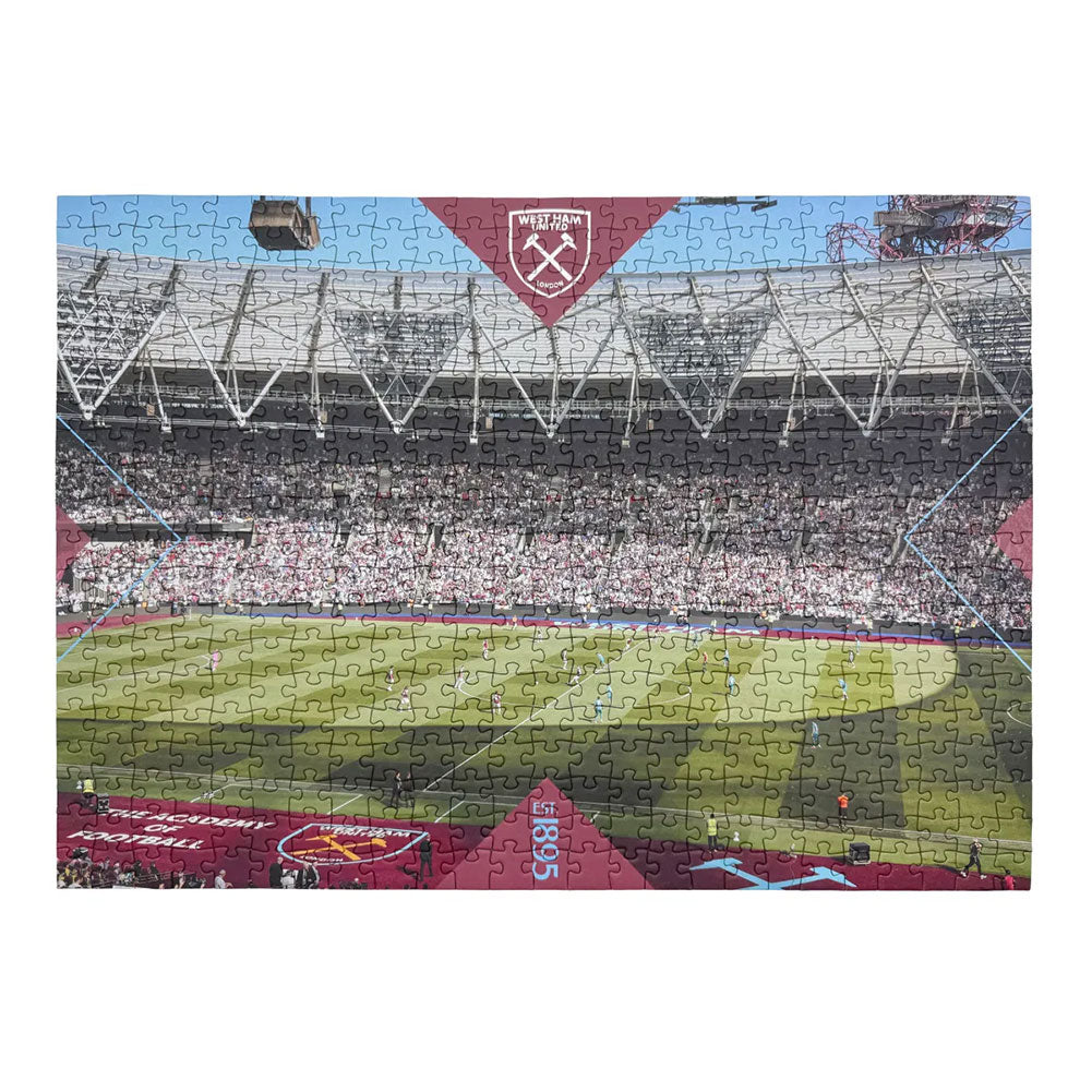 https://imageoffloads.taylorsmerchandise.com/wp-content/uploads/TM-07503-West-Ham-United-FC-500pc-Puzzle-1.jpg