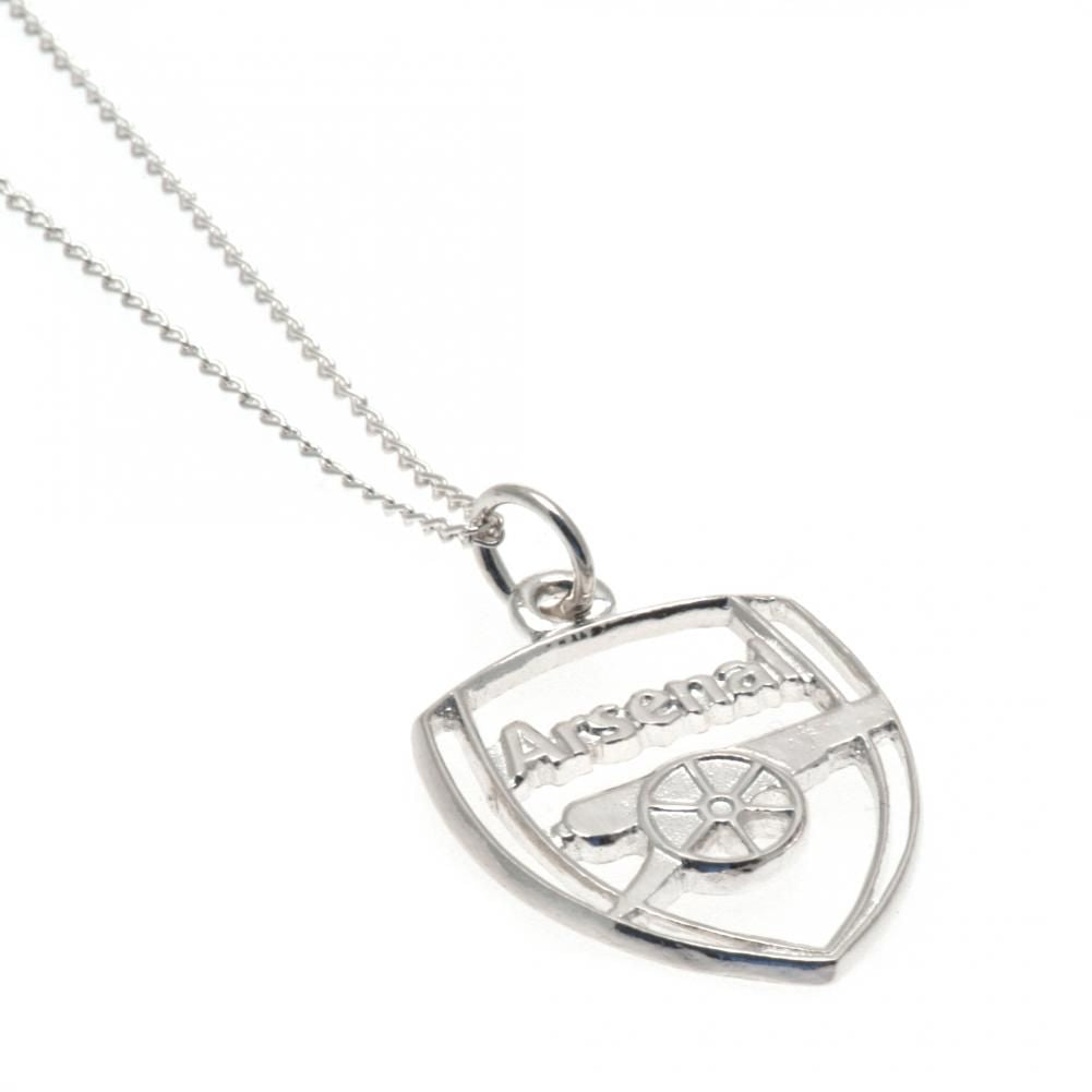 https://imageoffloads.taylorsmerchandise.com/wp-content/uploads/3948-Arsenal-FC-Sterling-Silver-Pendant-Chain-CR.jpg