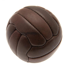  https://imageoffloads.taylorsmerchandise.com/wp-content/uploads/99804-Chelsea-FC-Retro-Heritage-Mini-Ball-2.jpg