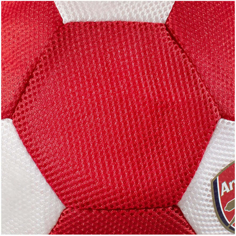 Arsenal FC 14" Mesh Ball LKT Sport Red and white 14 inch mesh ball featuring full colour Arsenal crestsLightweight, safe and soft designThis massive mesh ball brings Arsenal spirit to your garden games for kidsOfficial licensed productApprox 14 inches in