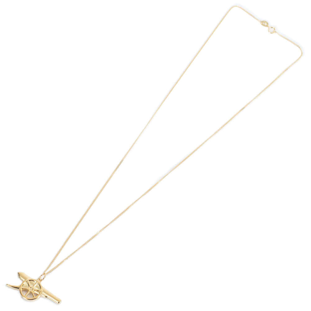 Arsenal FC 18ct Gold Plated on Silver Cannon Pendant & Chain LKT Sport 18ct Gold Plated on Sterling Silver pendant and necklaceFeaturing the Arsenal cannon pendant on the chain necklaceWith a lobster claspOfficial licensed productChain approx 49cm (19in)P