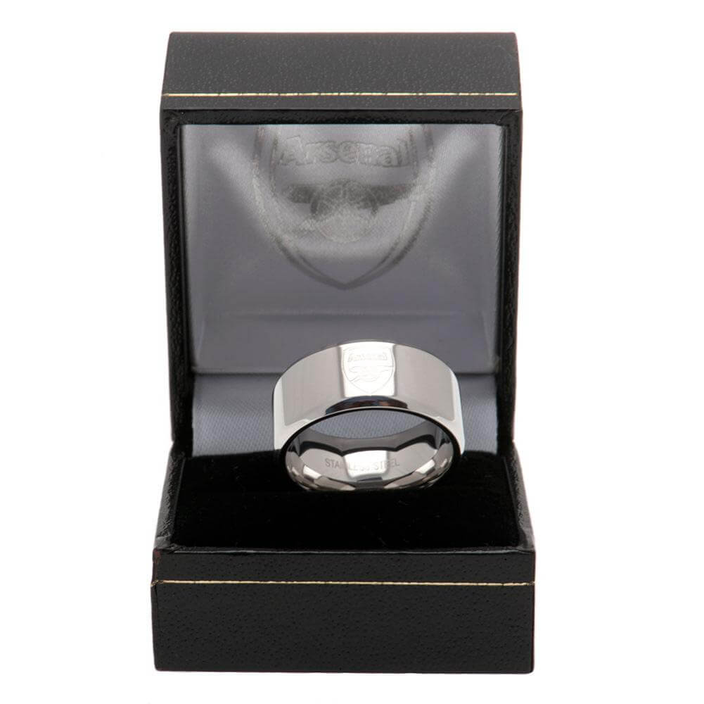 Arsenal FC Band Ring Medium LKT Sport Classic stainless steel band ring with a bevelled edgeChrome finish and engraved with the Arsenal crestOfficial licensed productInternal diameter approx 20mmRing size U Rings