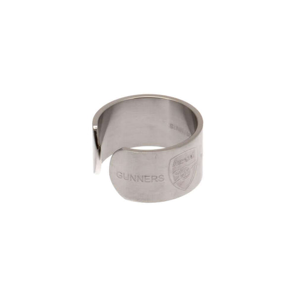 Arsenal FC Bangle Ring Small LKT Sport Stainless steel bangle style ringEngraved with the Arsenal crestOfficial licensed productInternal diameter approx 19mmRing size R Rings