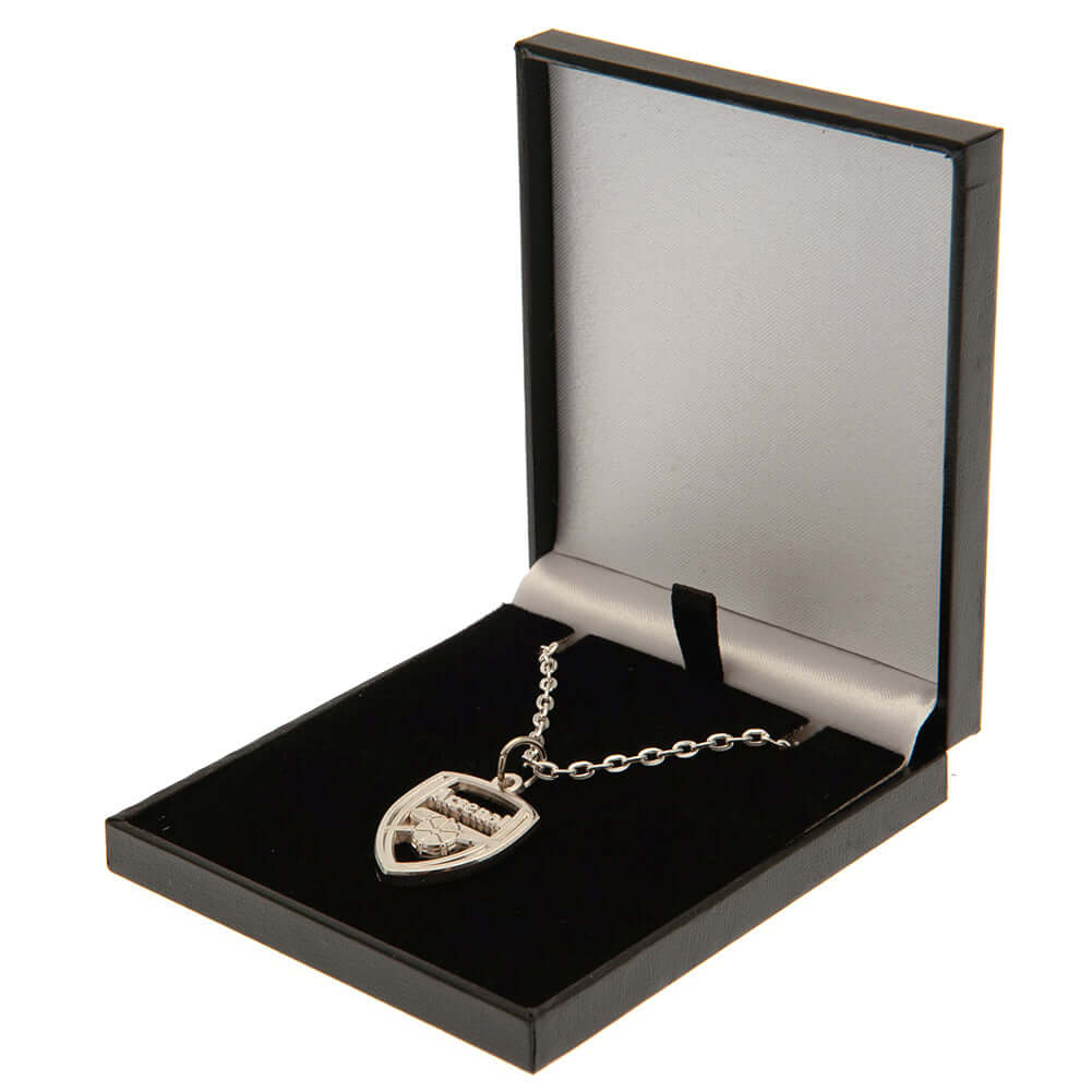Arsenal FC Silver Plated Boxed Pendant CR LKT Sport Silver plated pendant and necklaceFeaturing an Arsenal crest pendant on a chain necklaceWith a lobster claspOfficial licensed productNecklace approx 50cm (20 inches)Pendant approx 20mm x 17mm Pendants
