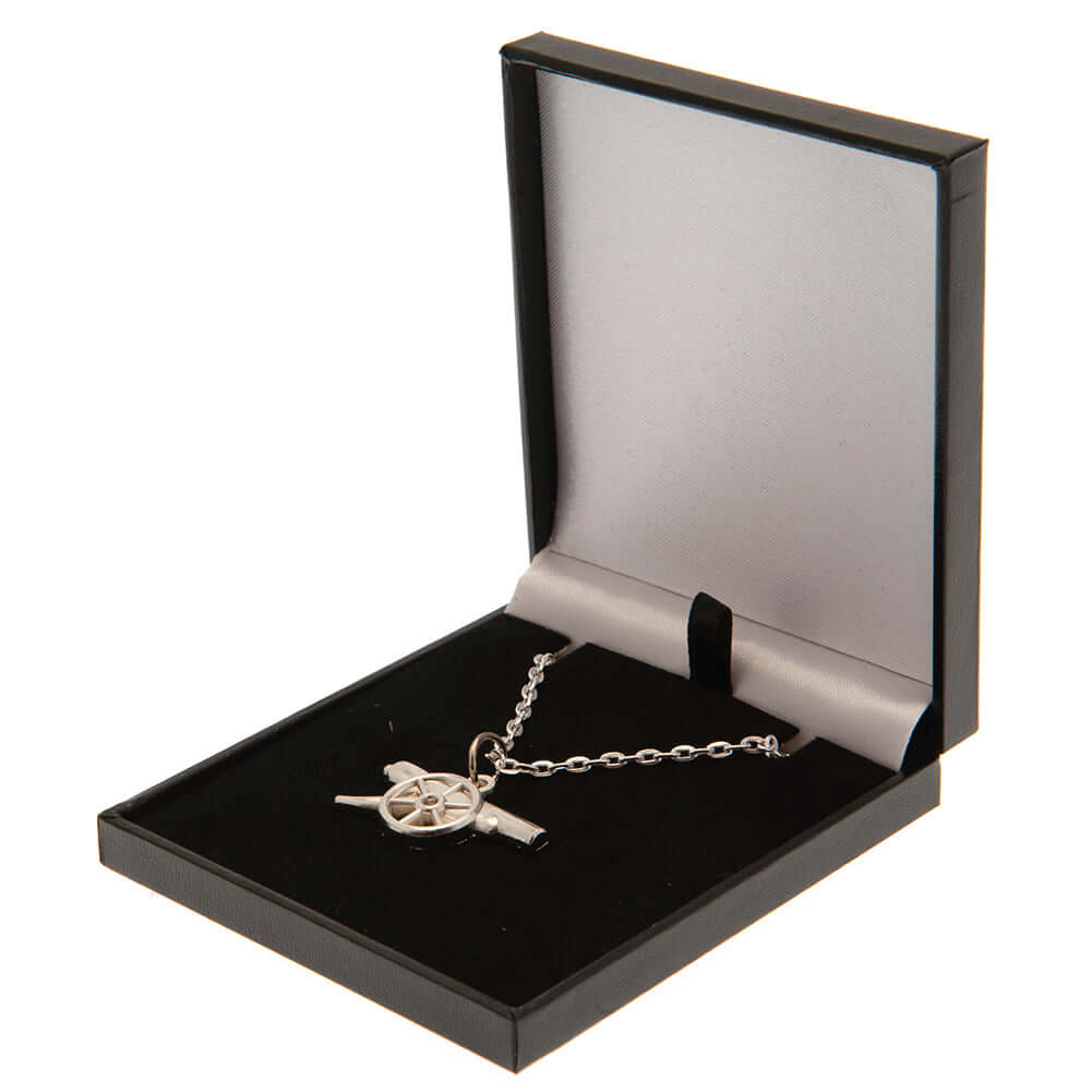 Arsenal FC Silver Plated Boxed Pendant GN LKT Sport Silver plated pendant and necklaceFeaturing an Arsenal cannon pendant on a chain necklaceWith a lobster claspOfficial licensed productNecklace approx 50cm (20 inches)Pendant approx 30mm x 12mm Pendants