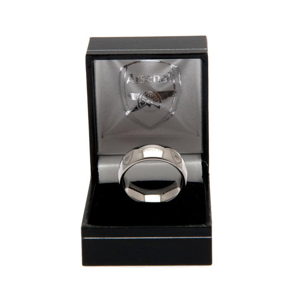 Arsenal FC Super Titanium Ring Small LKT Sport Super titanium ring featuring an engraved Arsenal crest Made from ultra scratch resistant titanium Official licensed product Internal diameter approx 19mm Ring size R Presented in a gift box Rings