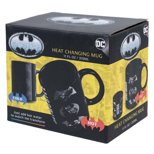 Batman Heat Changing Mug LKT Sport Ceramic everyday coffee mug with a heat sensitive designDesign changes as the contents heat and coolBlack mug featuring the Batman logos, which transfers to images of the Batmobile when hotHand wash onlyOfficial licensed