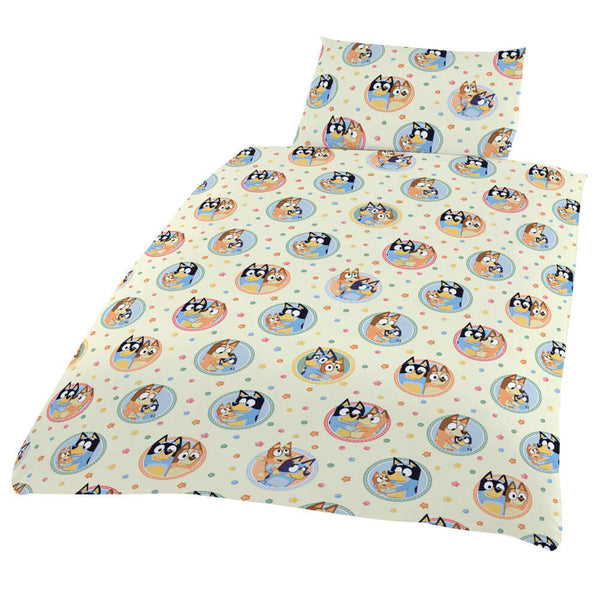 Bluey Frames Junior Duvet Set LKT Sport Bed linen set to fit junior, toddler and cot bedsVibrant quilt cover featuring Bluey and BingoReverse features a multi character designCream Pillowcase featuring Bluey and Bingo100% cotton, machine washableOfficial