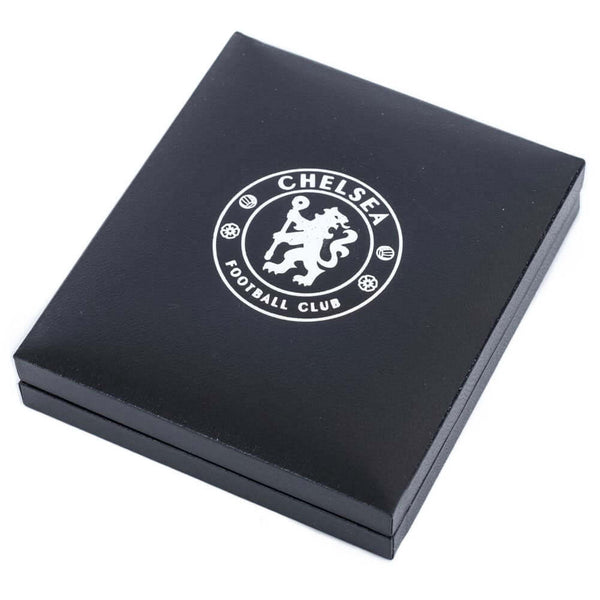 Chelsea FC 18ct Gold Plated on Silver Pendant & Chain LKT Sport 18ct Gold Plated on Sterling Silver pendant and necklaceFeaturing the Chelsea crest pendant on the chain necklaceWith a lobster claspOfficial licensed productChain approx 49cm (19in)Pendant a