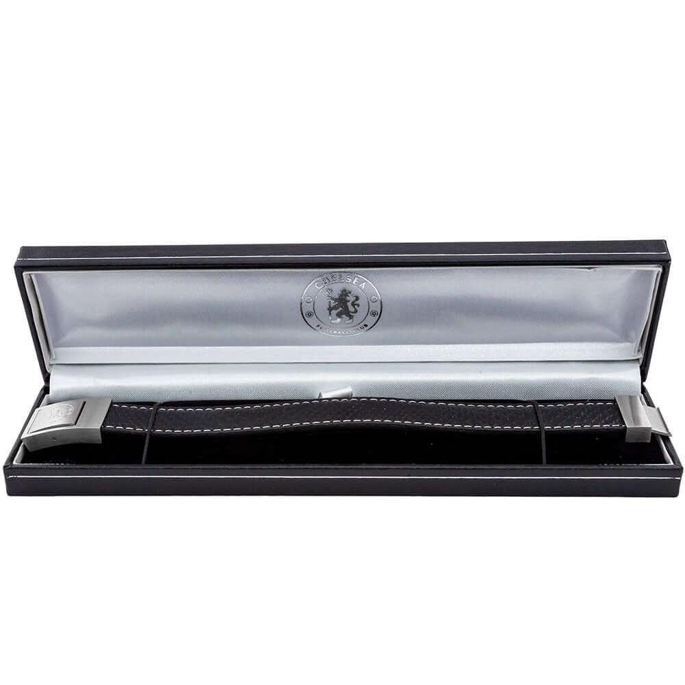 Chelsea FC Stitched Leather Bracelet LKT Sport Black genuine leather stiched bracelet with a subtle crocodile print designStainless steel rectangular clasp with the Chelsea crest engraved onWith a stainless steel sliding claspOfficial licensed productAppr