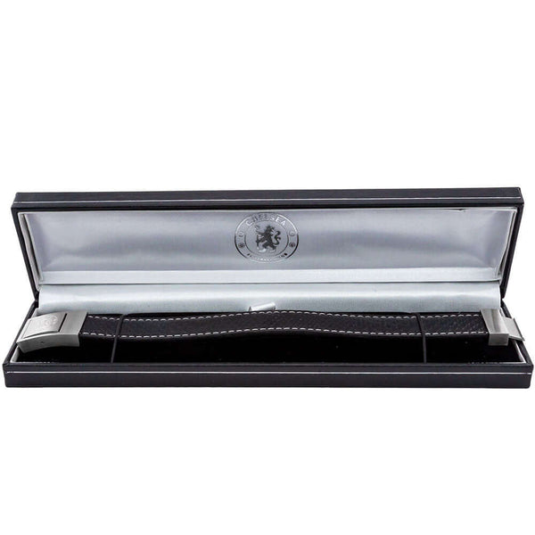 Chelsea FC Stitched Leather Bracelet LKT Sport Black genuine leather stiched bracelet with a subtle crocodile print designStainless steel rectangular clasp with the Chelsea crest engraved onWith a stainless steel sliding claspOfficial licensed productAppr