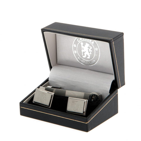 Chelsea FC Tie Slide & Cufflink Set LKT Sport Stylish and discreet design tie slide with executive cufflinks Stainless steel pin featuring the Chelsea crest with a crocodile clip back Stainless steel satin finish cufflinks featuring an engraved Chelsea cr