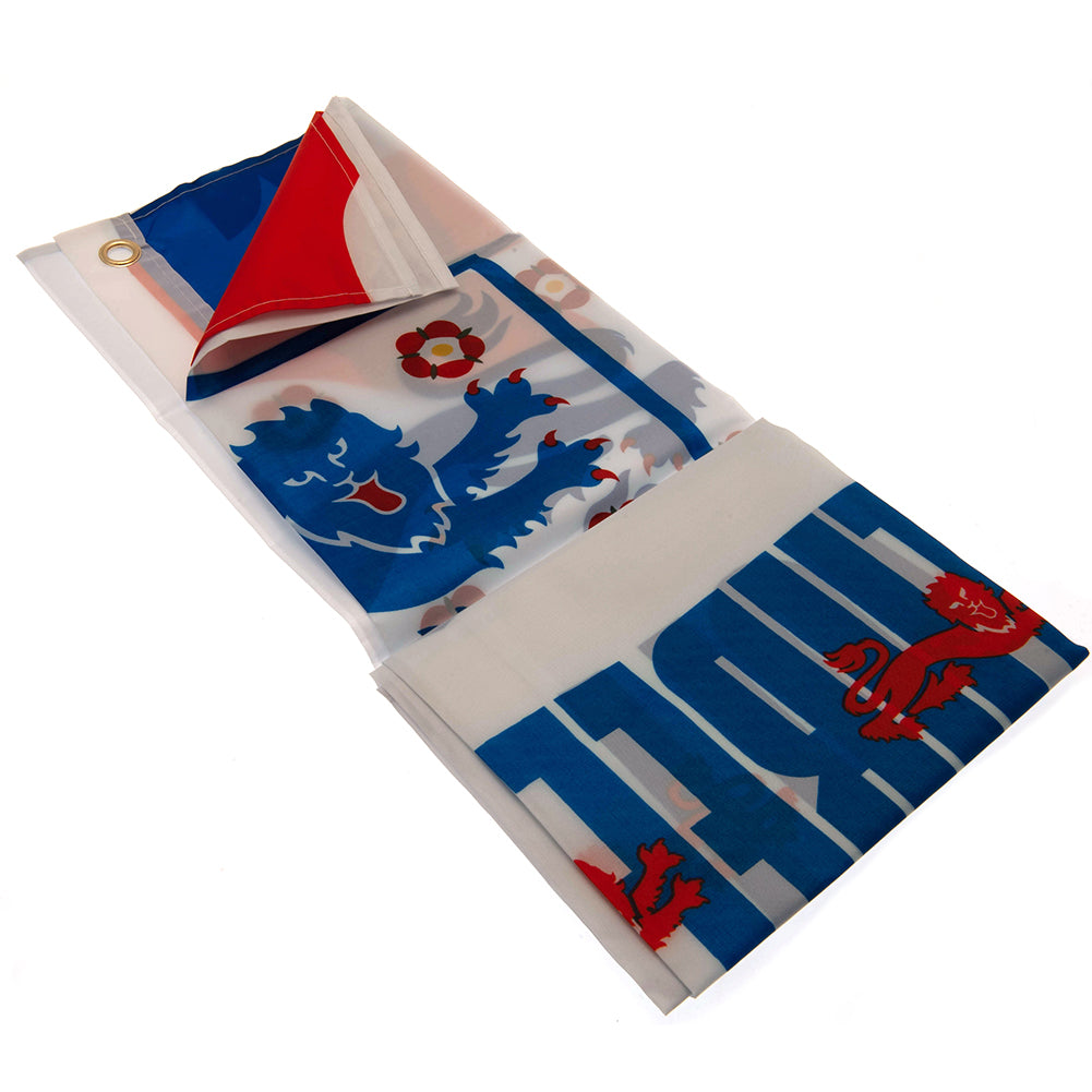 England FA 3 Lions Flag LKT Sport Large 100% polyester supporters flagWhite flag featuring the England crest and Three Lions textPerfect for any wall with ready to hang metal eyeletsOfficial licensed productApprox 152cm x 91cm (5ft x 3ft) Flags