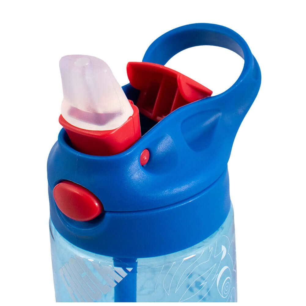 England FA Junior Water Bottle LKT Sport Vibrant blue kids water bottleWith a white England crest and fun icon designWith a screw top lid and a closable drinking spoutOfficial licensed productApprox 480ml (17oz)Approx 17cm tall, 7cm in diameter Water Bott
