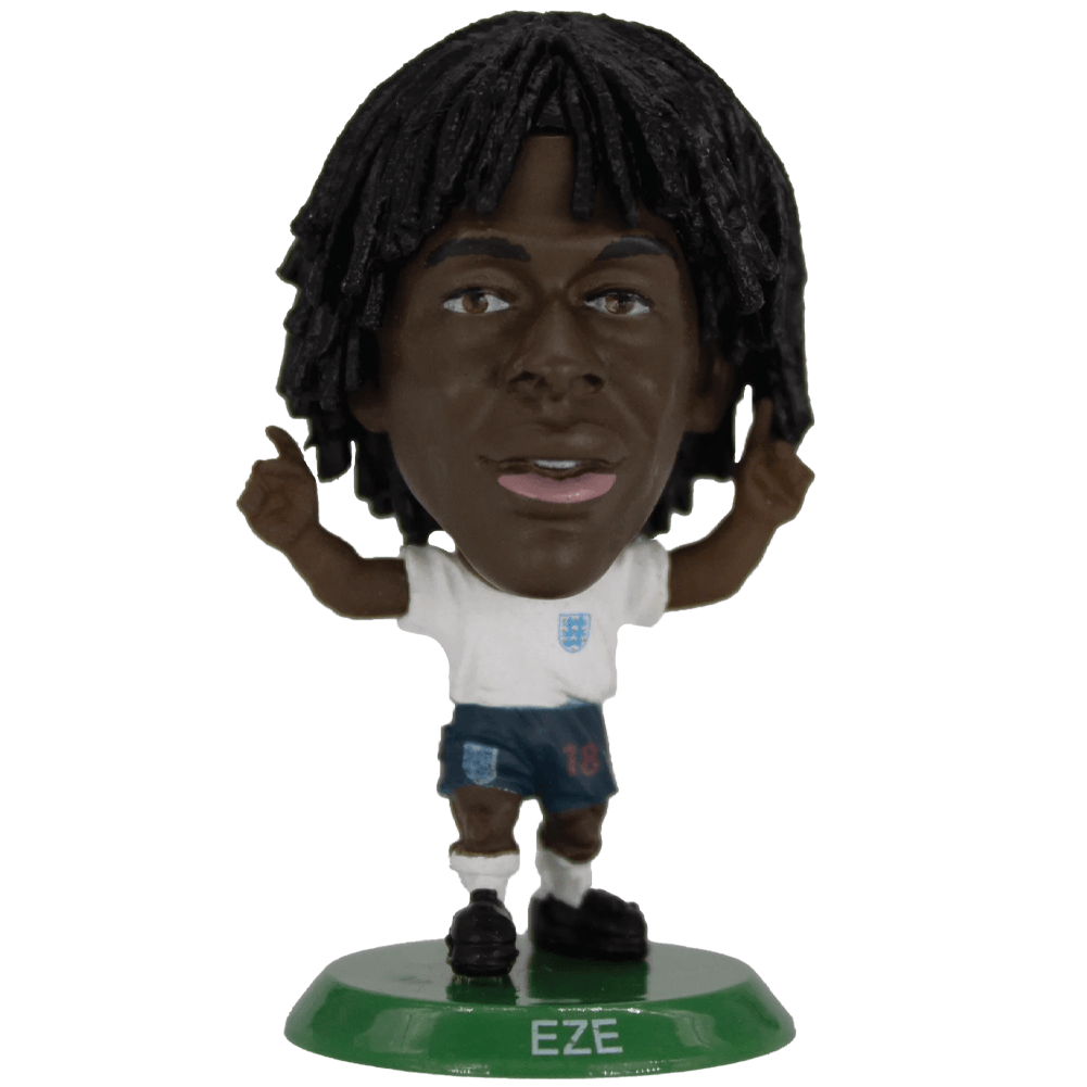 England FA SoccerStarz Eze LKT Sport Eberechi Eze Soccerstarz collectable figureFeatures classic England home kitStands 5cm tall on a green baseOfficial licensed productApprox 5cm x 2.5cm x 2.5cm Action Figures Imagen principal del producto
