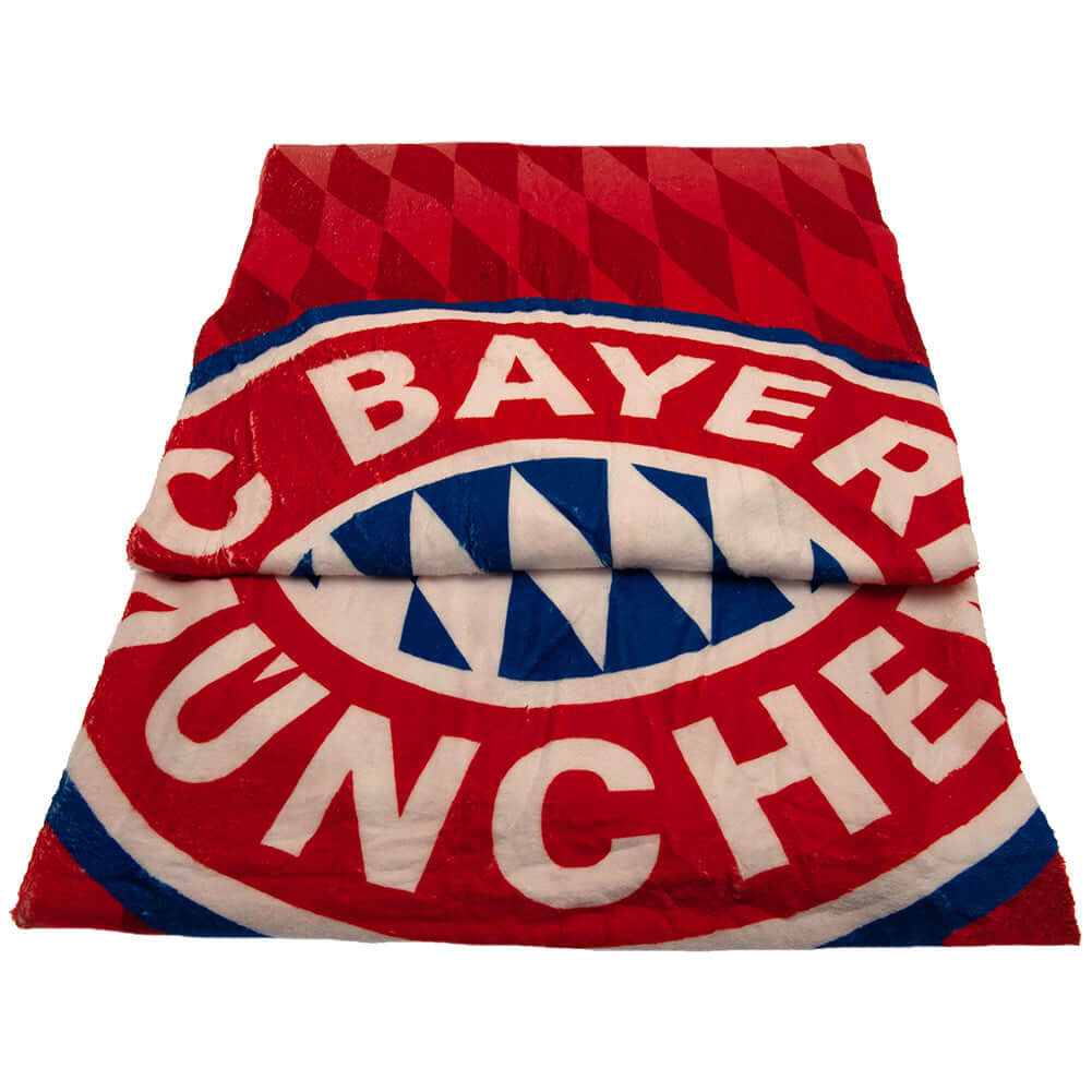 FC Bayern Munich Fleece Blanket LKT Sport Red classic design soft and warm fleece blanketFeaturing a large FC Bayern crest on a multitone red diamond pattern100% polyester machine washableOfficial licensed productApprox 170cm x 130cm Throw Blankets