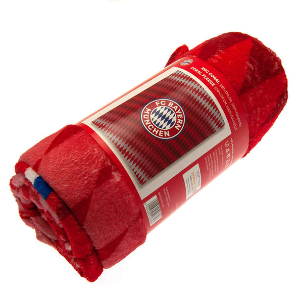 FC Bayern Munich Fleece Blanket LKT Sport Red classic design soft and warm fleece blanketFeaturing a large FC Bayern crest on a multitone red diamond pattern100% polyester machine washableOfficial licensed productApprox 170cm x 130cm Throw Blankets