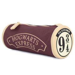 Harry Potter 9 & 3 Quarters Barrel Pencil Case LKT Sport Tubular style zipped pencil caseFeaturing the classic Hogwarts Express design, with the 9 and 3 quarters logo on both endsWith a rubber zip stamped with the Harry Potter logoFor all your stationery