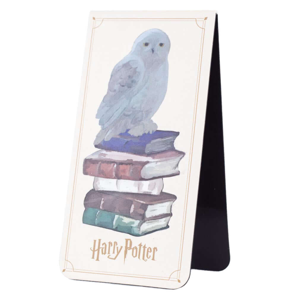 Harry Potter Hedwig Owl Magnetic Bookmark LKT Sport Harry Potter design magnetic bookmarkFeatures a classic image of Hedwig Owl on both sides of the magnetOfficial licensed productApprox 9cm x 4.5cm Bookmarks