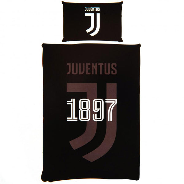 Juventus FC Big Crest Single Duvet Set LKT Sport Black reversible duvet cover featuring 1897 text and a large club crest Pillowcase features a large Juventus club crest White reverse with multi crest design 52% polyester 48% cotton machine washable Offici