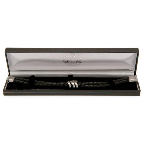 Leicester City FC Leather Bracelet LKT Sport Twin rope design bracelet made from genuine leather Black bracelet featuring with steel detail Stainless steel magnetic clasp with an engraved club crest Official licensed product Approx 20cm x 1cm Presented in