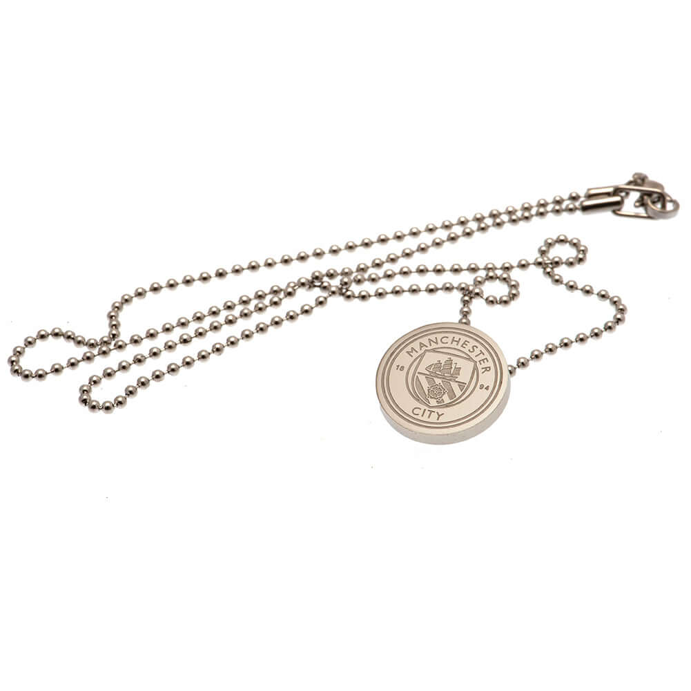 Manchester City FC Stainless Steel Pendant & Chain LKT Sport Stainless steel crest shaped pendant with ball chainChrome finish Man City crest with engraved detailOfficial licensed productChain approx 50cm (19in)Pendant approx 20mm x 20mm Pendants