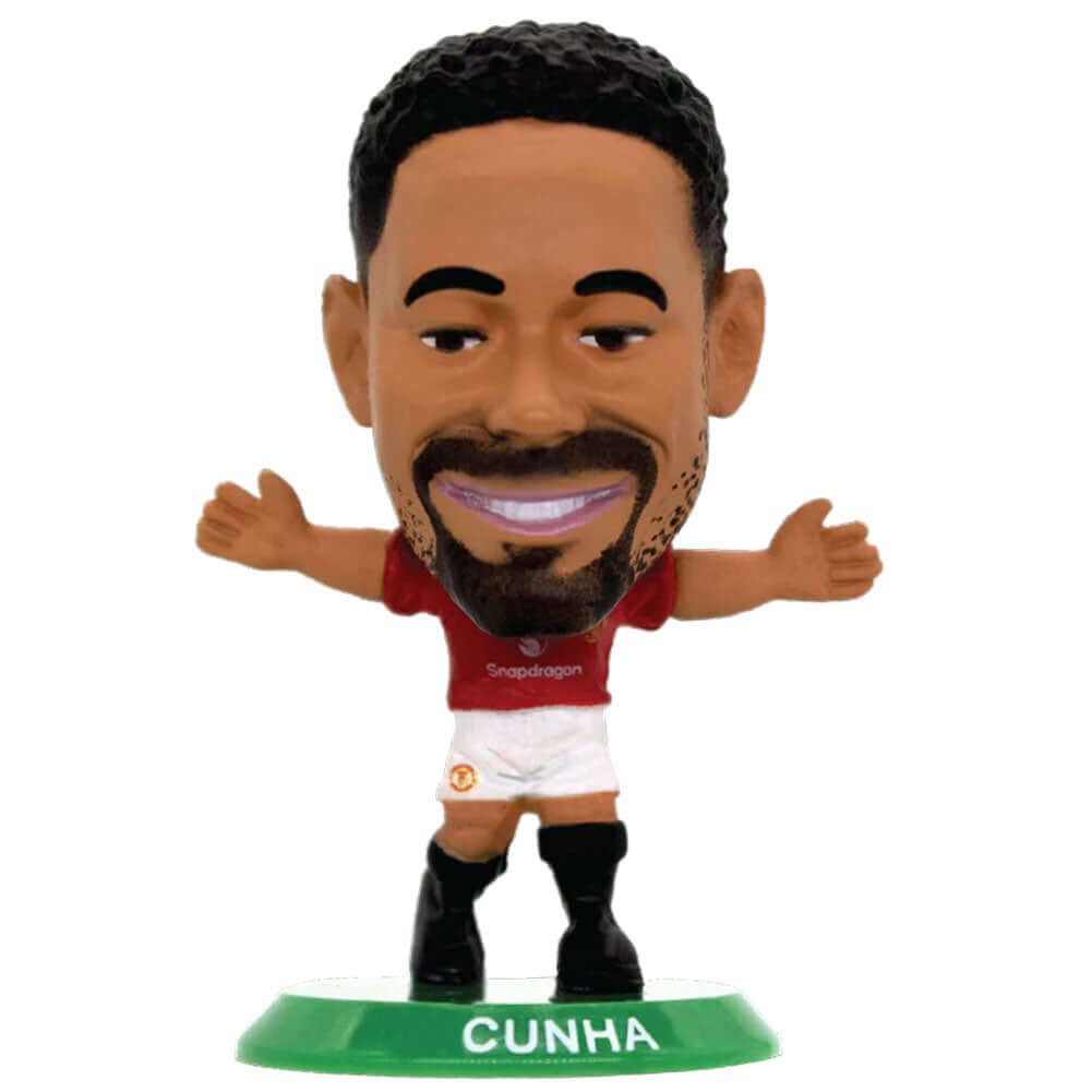 Manchester United FC SoccerStarz Cunha LKT Sport Matheus Cunha Soccerstarz collectable figureFeatures classic Man Utd home kitStands 5cm tall on a green baseOfficial licensed productApprox 5cm x 2.5cm x 2.5cm Action Figures Main image