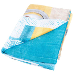 Minions Towel LKT Sport Large soft to touch velour beach towelBeach themed towel featuring the text 'Beach Life' with one of the Minions submerged in sandVibrant 100% cotton towelOfficial licensed productApprox 140cm x 70cm Beach Towels