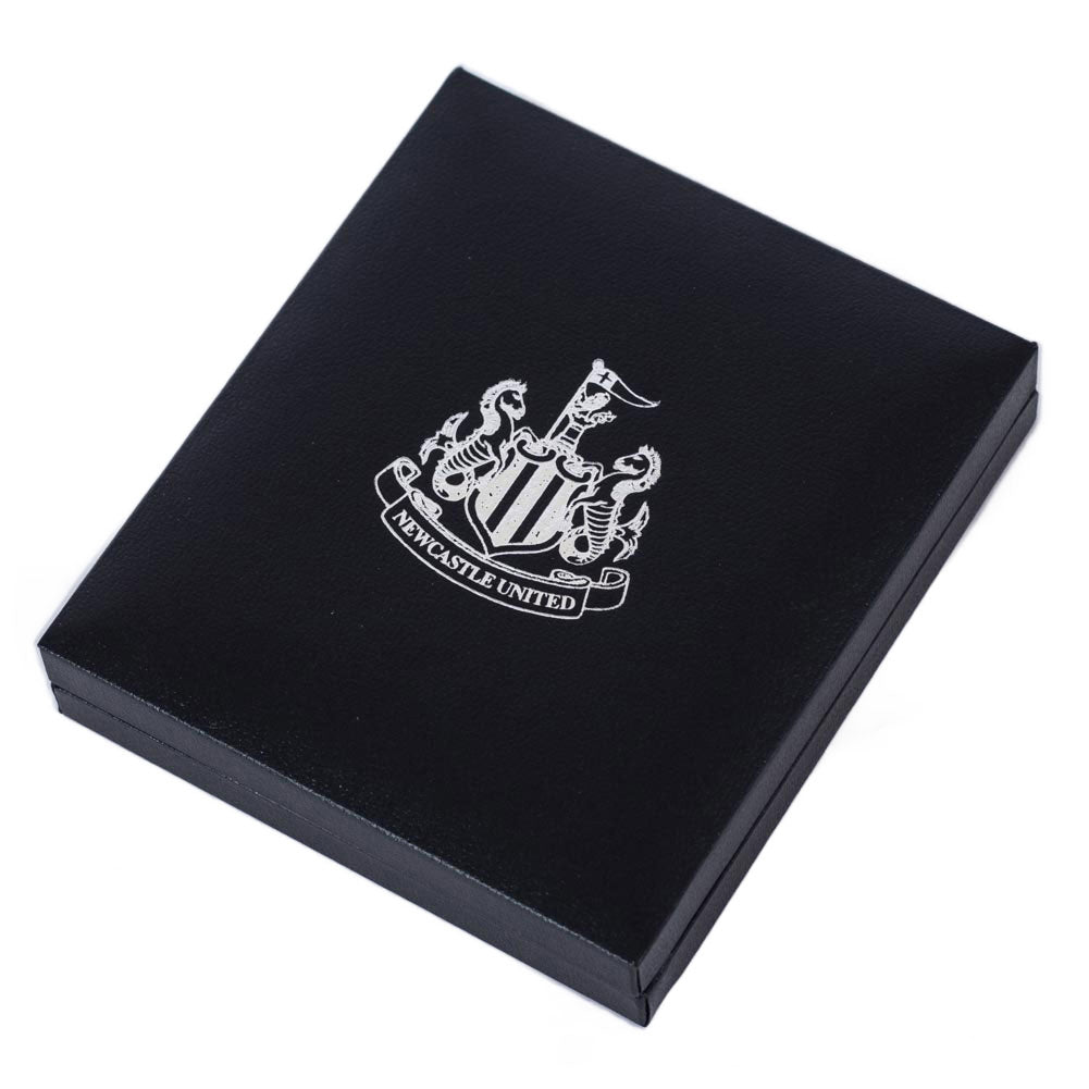 Newcastle United FC 18ct Gold Plated on Silver Pendant & Chain LKT Sport Football>Premier League>Newcastle United FC Necklaces