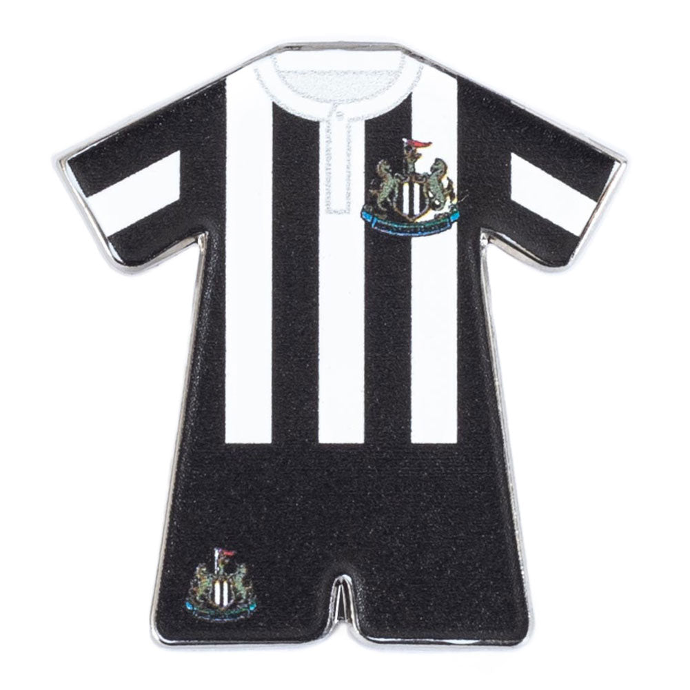 Newcastle United FC 96 Retro Home Kit Badge LKT Sport Football>Premier League>Newcastle United FC Pins