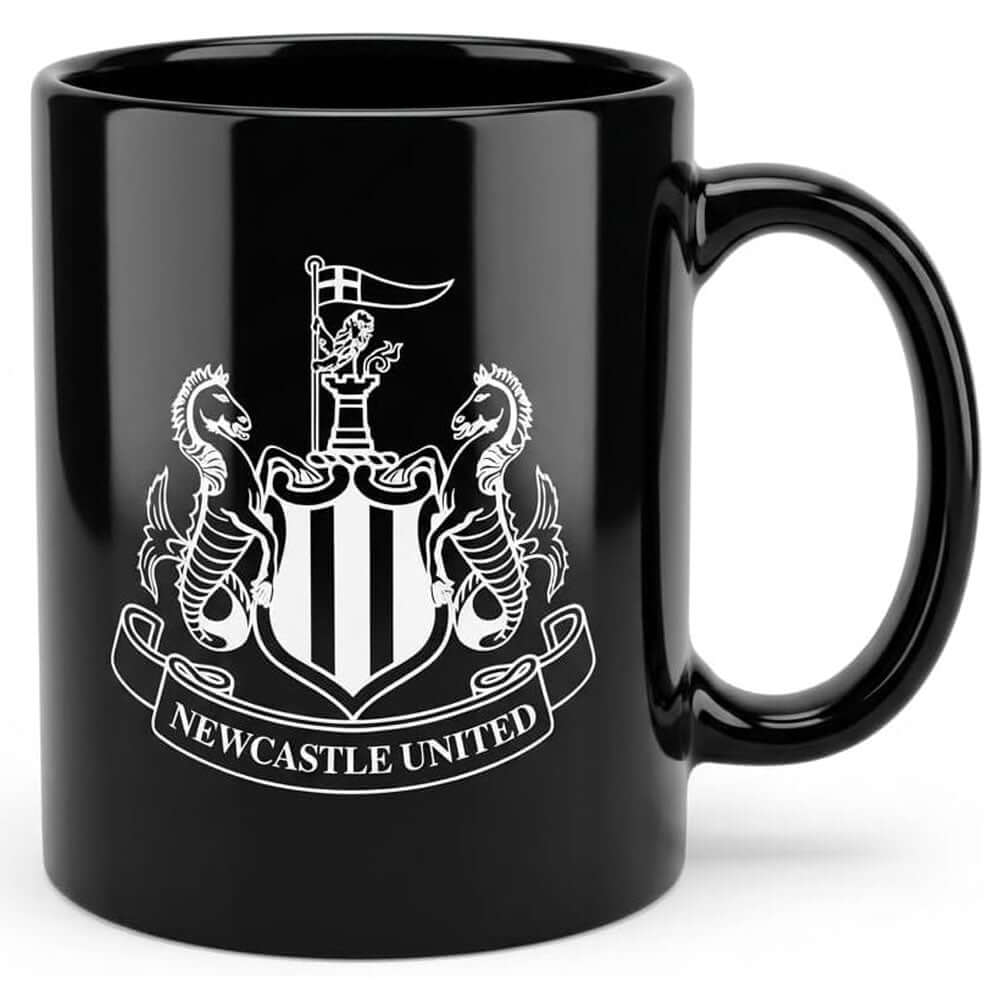 Newcastle United FC Crest Mug LKT Sport Ceramic everyday coffee mugBlack mug featuring a white Newcastle crestGlazed kiln fired finish with a black handleOfficial licensed productApprox 315ml (11oz)Approx 9cm tall, 8cm in diameter Mugs Imagen principal del producto