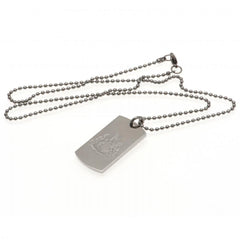 Newcastle United FC Engraved Dog Tag & Chain LKT Sport Classic design stainless steel dog tag and ball chain Chrome finish and engraved with the Newcastle crest Official licensed product Chain approx 53cm (21in) Dog tag approx 35mm x 20mm Presented in a g
