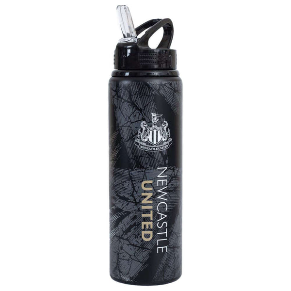 Newcastle United FC HD Printed Aluminium Drinks Bottle LKT Sport Textured HD printed aluminium drinks bottleFeaturing the Newcastle crest and text in white and goldCanteen quench cap with a closable drinking spoutOfficial licensed productApprox 750ml (25o